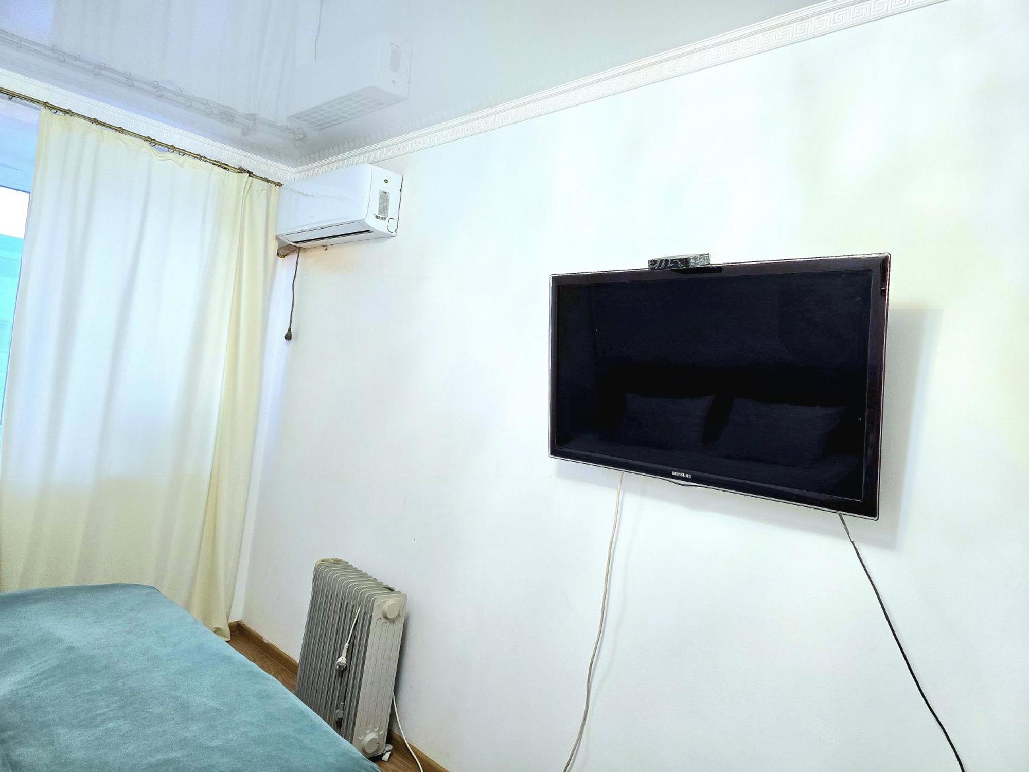 Двухкомнатная "Аэропорт Астана" Apartment Exterior photo